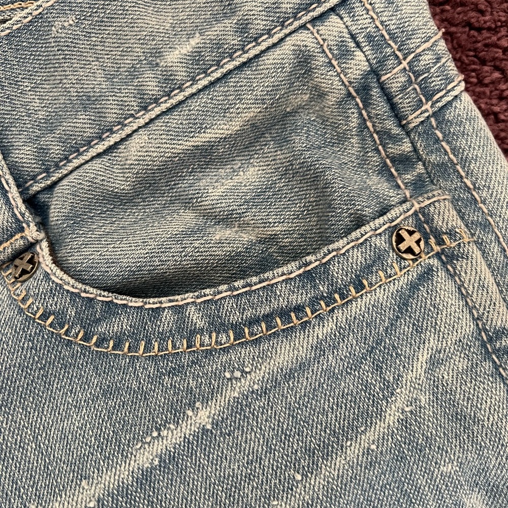 Tag Designer Jeans - Picture 3 of 10
